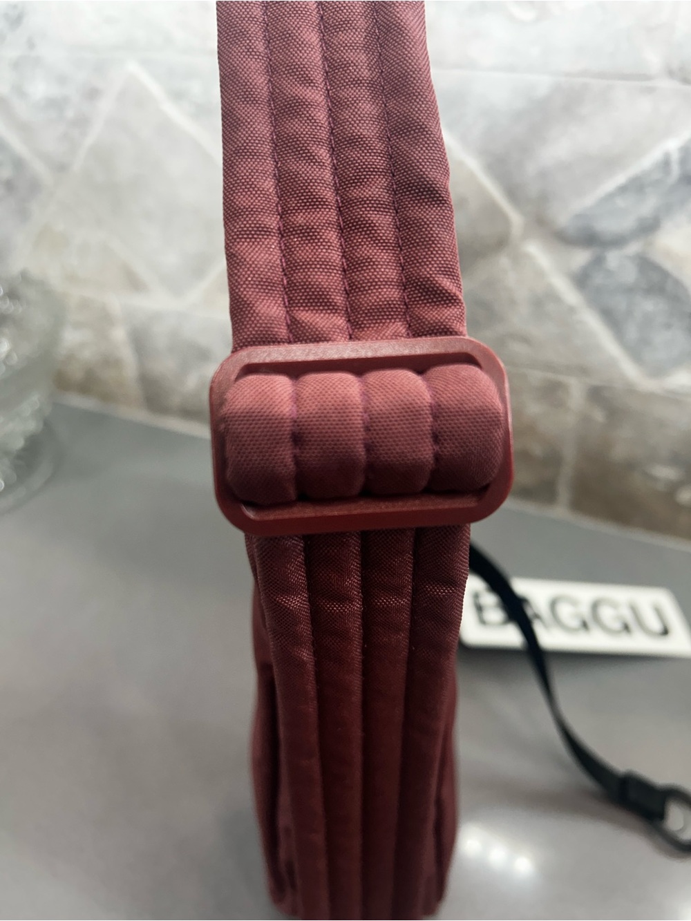 BAGGU Maroon Shoulder Bag - Picture 8 of 12